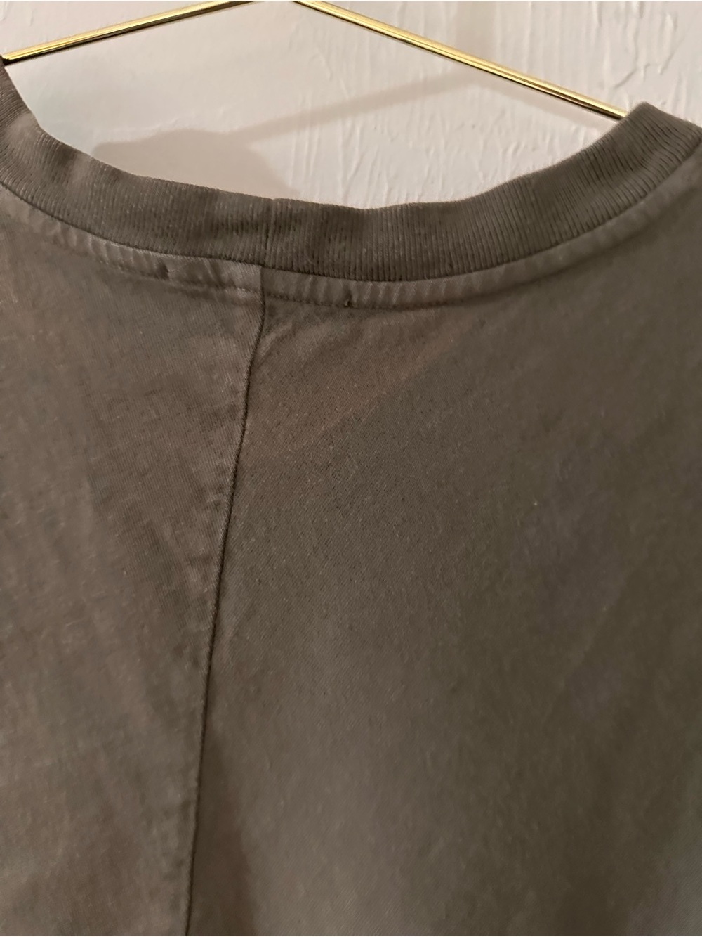 Agolde Charcoal Boxy Crop Britt Tee - Picture 4 of 5